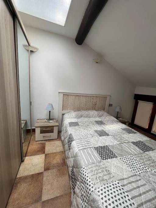 Apartamento Duplex En Sangueesa De 3 Dormitorios Y 2 Banos Eksteriør bilde